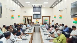 डीएम बिजनौर ने ली बैठक